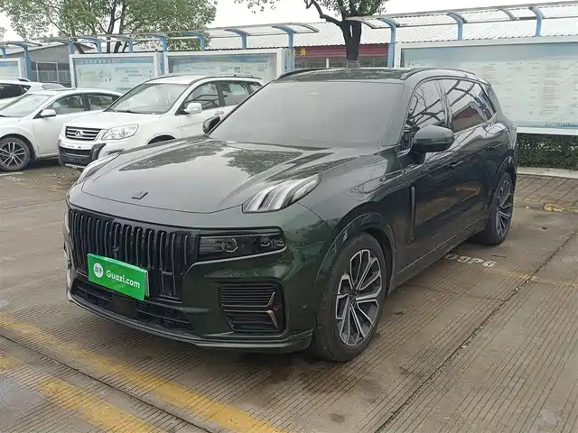 LYNK  &CO. 09 EM P 2024