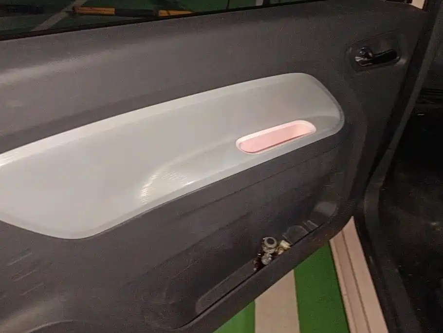 Wuling MINIEV — миниатюра 7