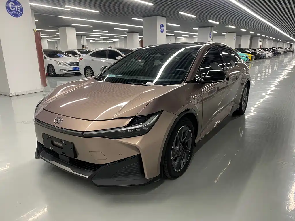 Toyota bZ3 — миниатюра 3