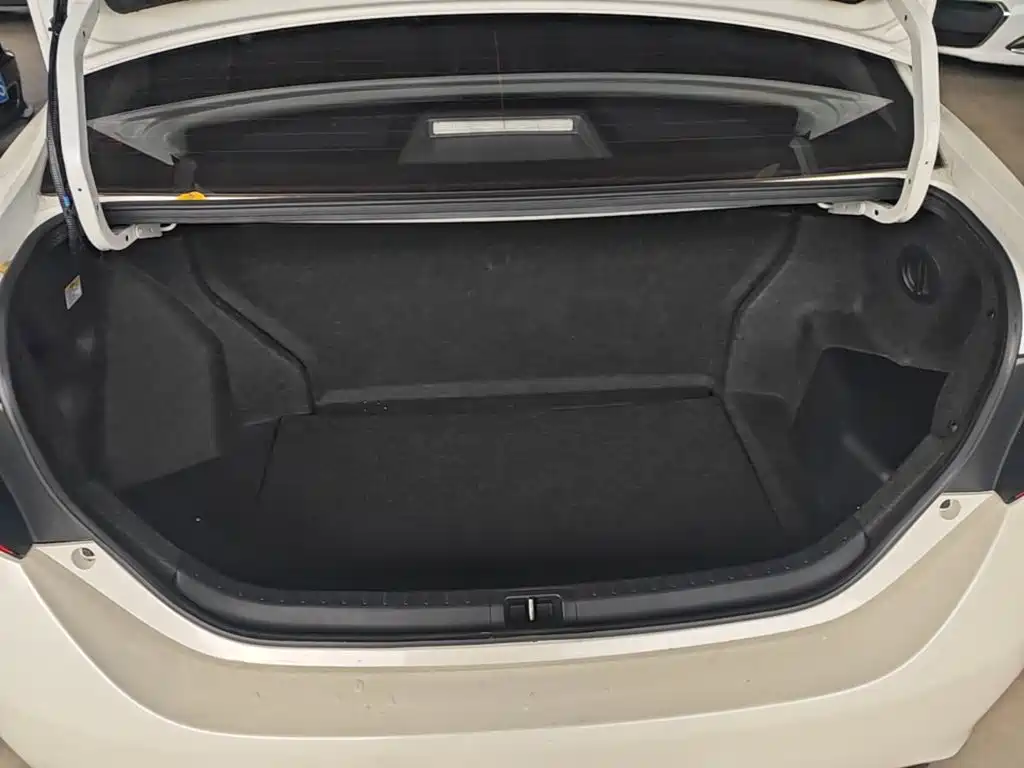 Toyota Levin PHEV 1.8PH GS E-CVT Elite Sunroof Edition, фото 19