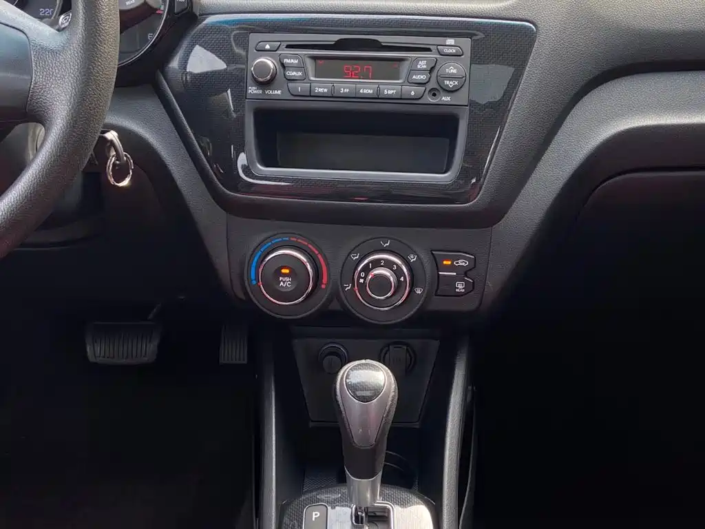 Kia K2 — миниатюра 11