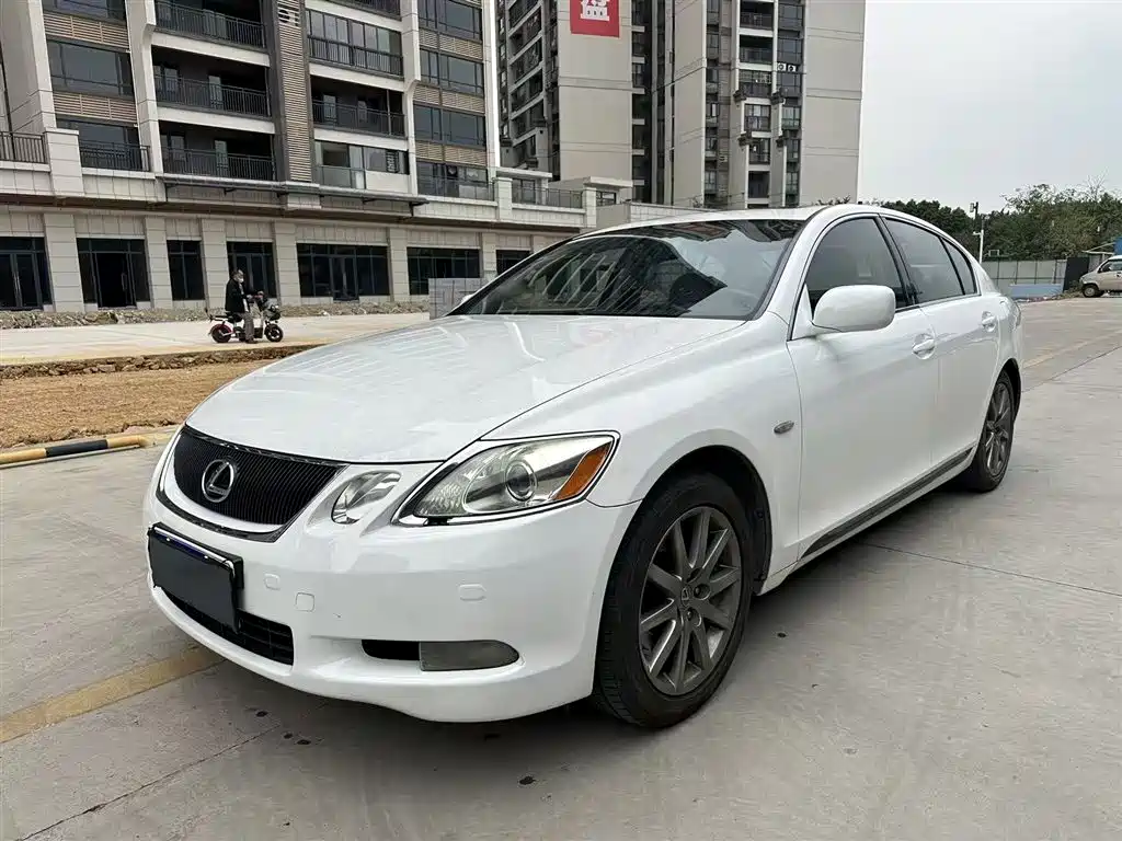 Купить Lexus GS