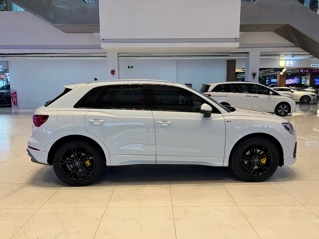 Audi Q3 2022 45 TFSI quattro Fashion