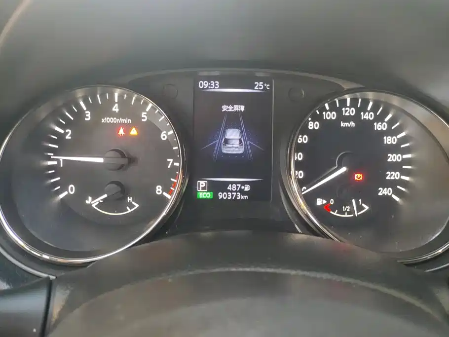 Nissan X-Trail — миниатюра 14