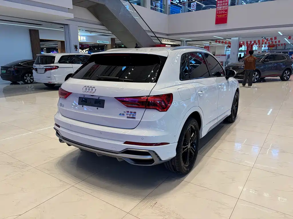 Audi Q3 2022 45 TFSI quattro Fashion