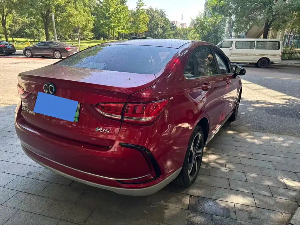 BAIC EU5 — миниатюра 5