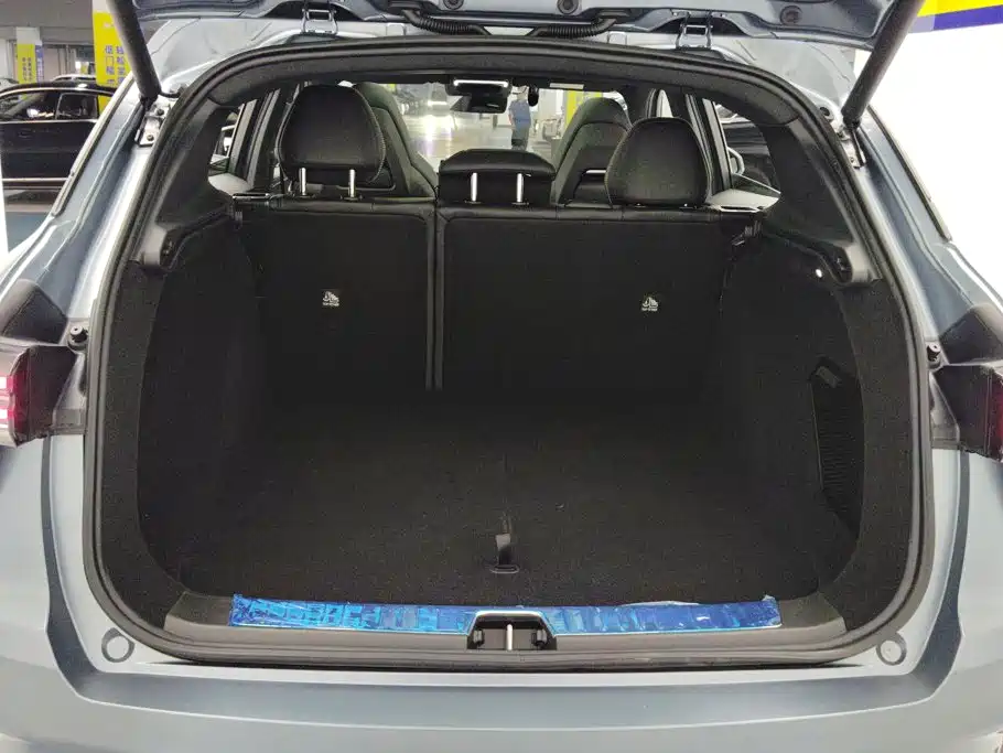 Lynk & Co 01 — миниатюра 4