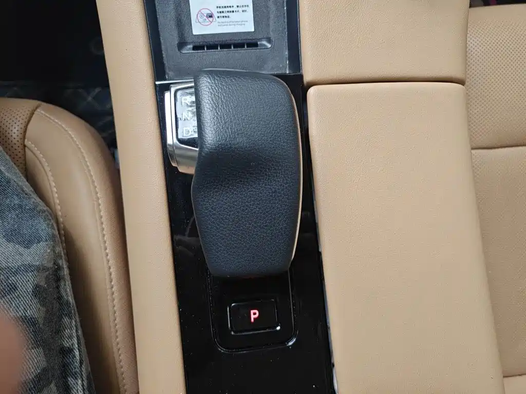 AITO AITO M5 — миниатюра 15