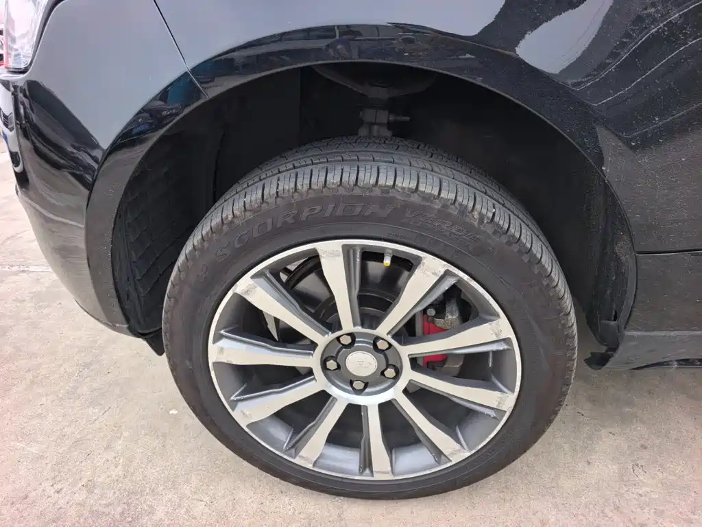 Land Rover Range Rover — миниатюра 7