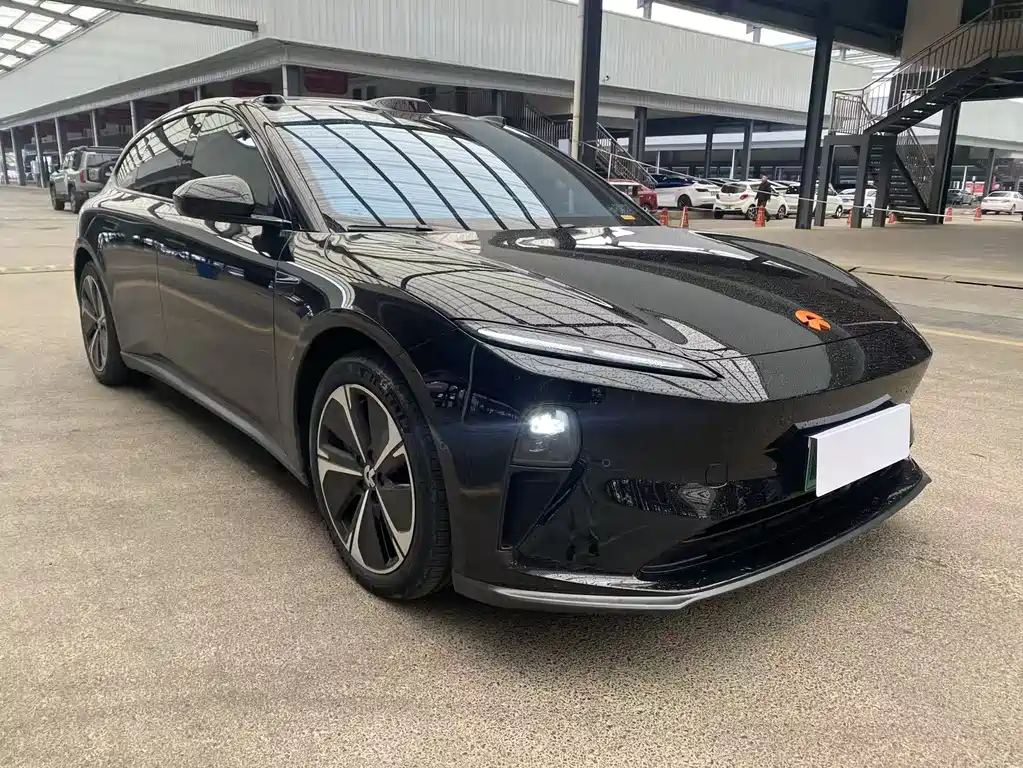 NIO NIO ET5T