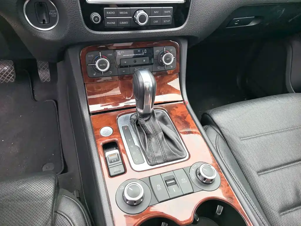 Volkswagen Touareg — миниатюра 15
