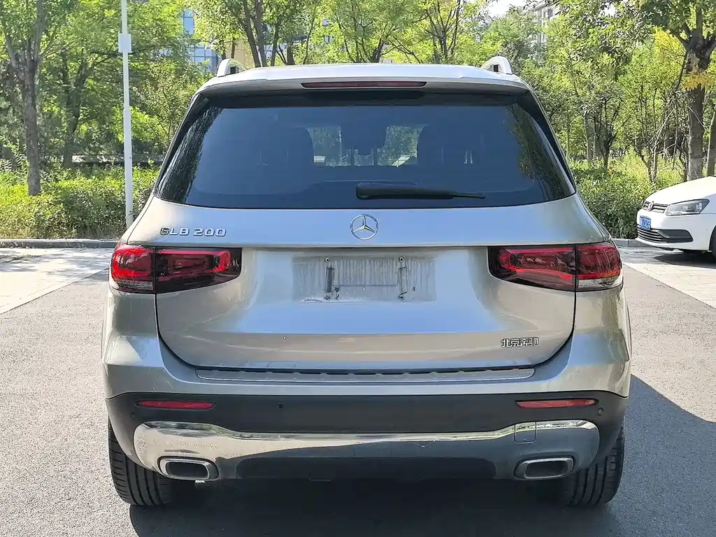 Mercedes-Benz GLB — миниатюра 4