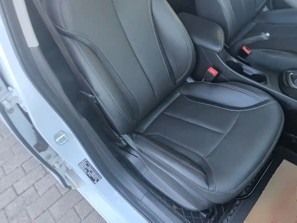 Buick Excelle — миниатюра 25