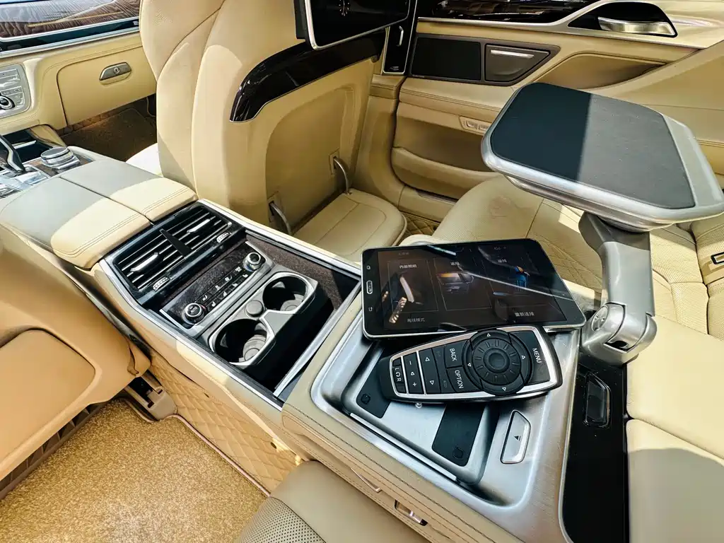 BMW 7 Series 7 2016 750Li xDrive мест