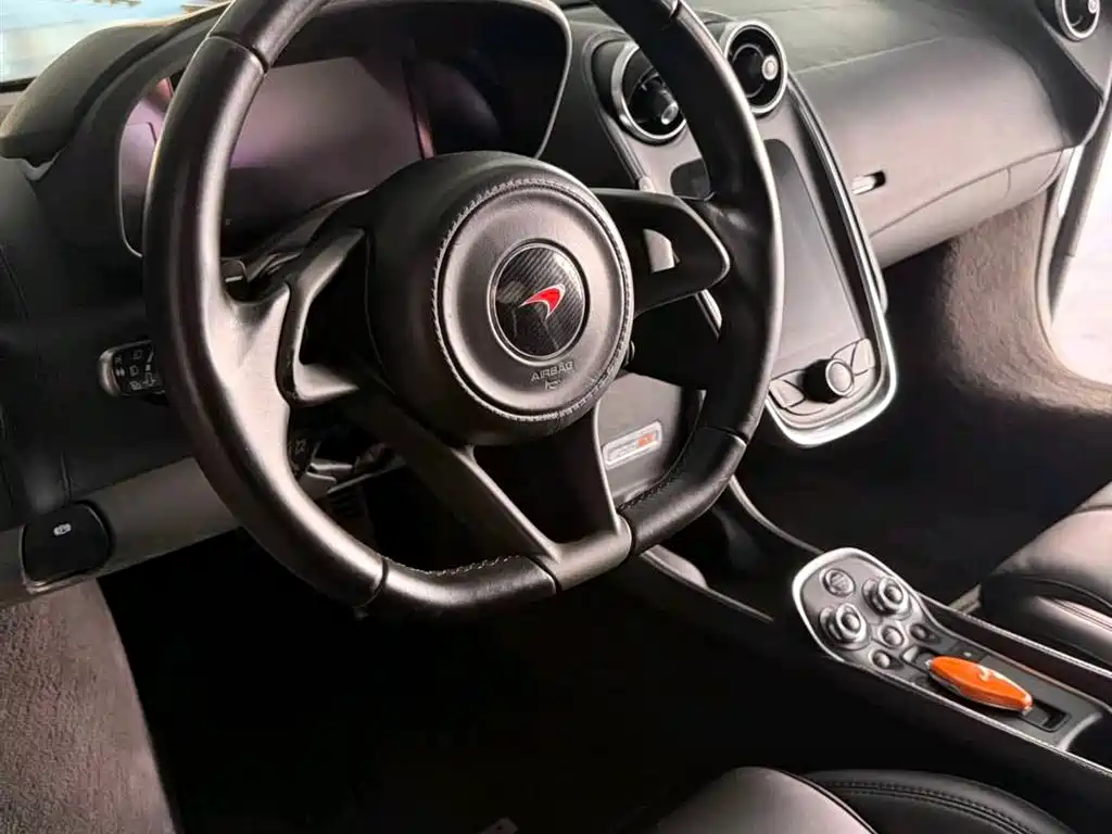 McLaren 540C 2015 3.8T Coupe