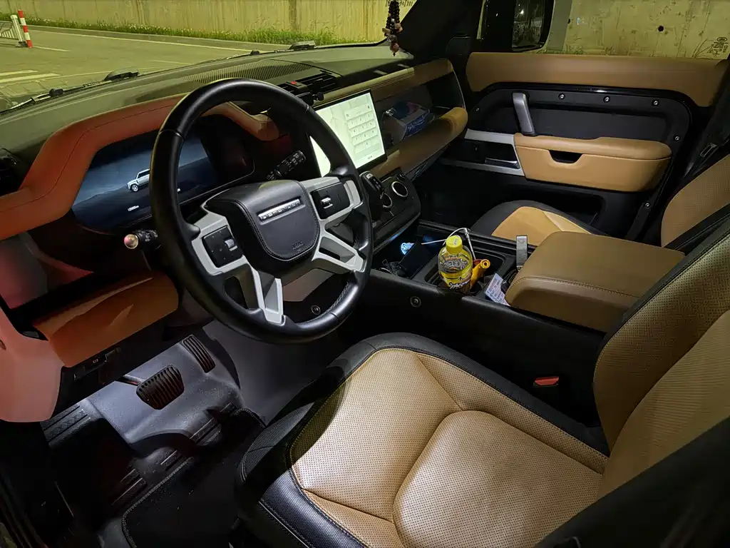 Land Rover Defender — миниатюра 5