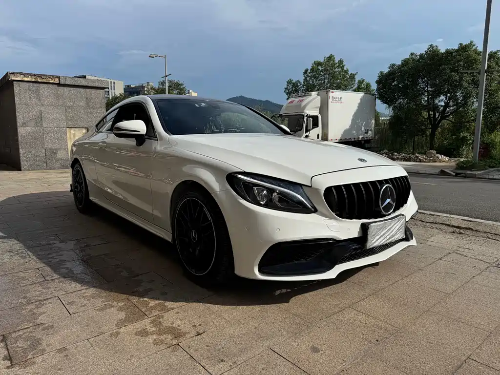 Mercedes-Benz C-Class (Import) — миниатюра 3
