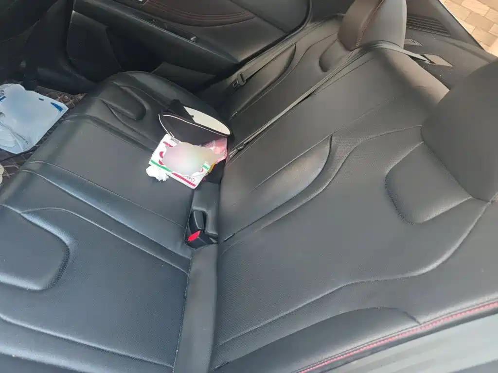 Hyundai Elantra — миниатюра 13