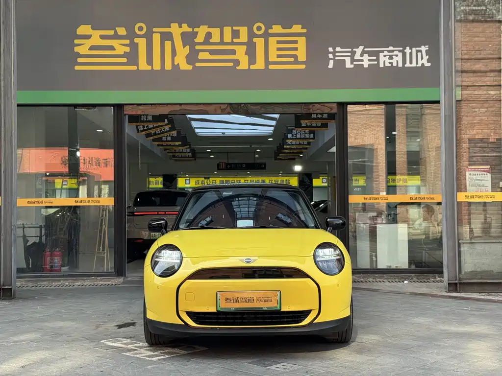 MINI MINI COOPER EV — миниатюра 2