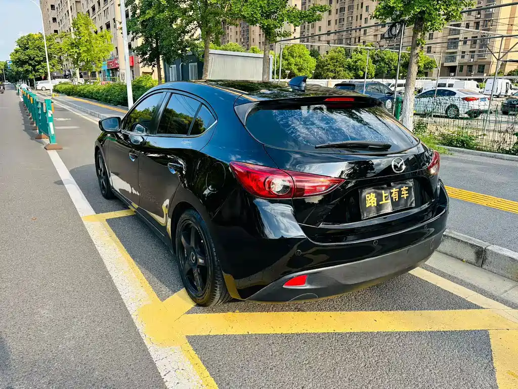 Mazda 3 Axela — миниатюра 6