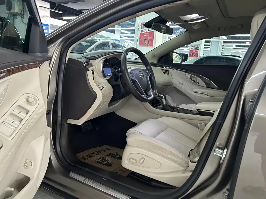 Buick LaCrosse — миниатюра 5