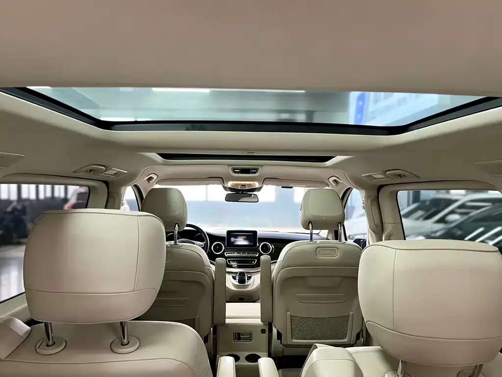 Mercedes-Benz V-Class — миниатюра 4