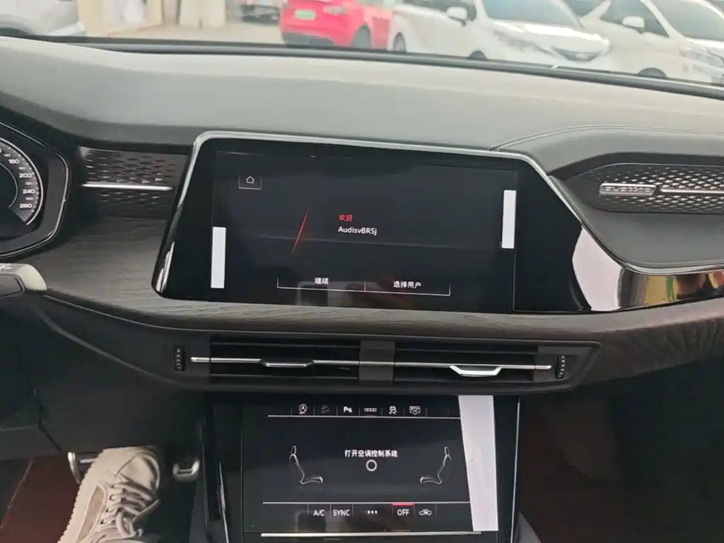 Audi Q6 — миниатюра 13