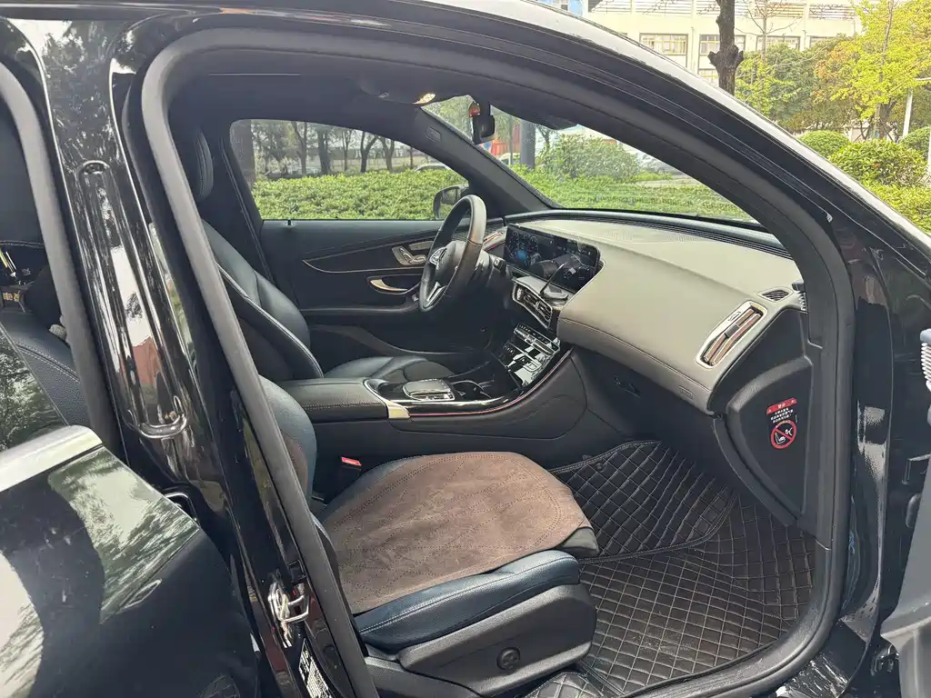 Mercedes-Benz EQC — миниатюра 8