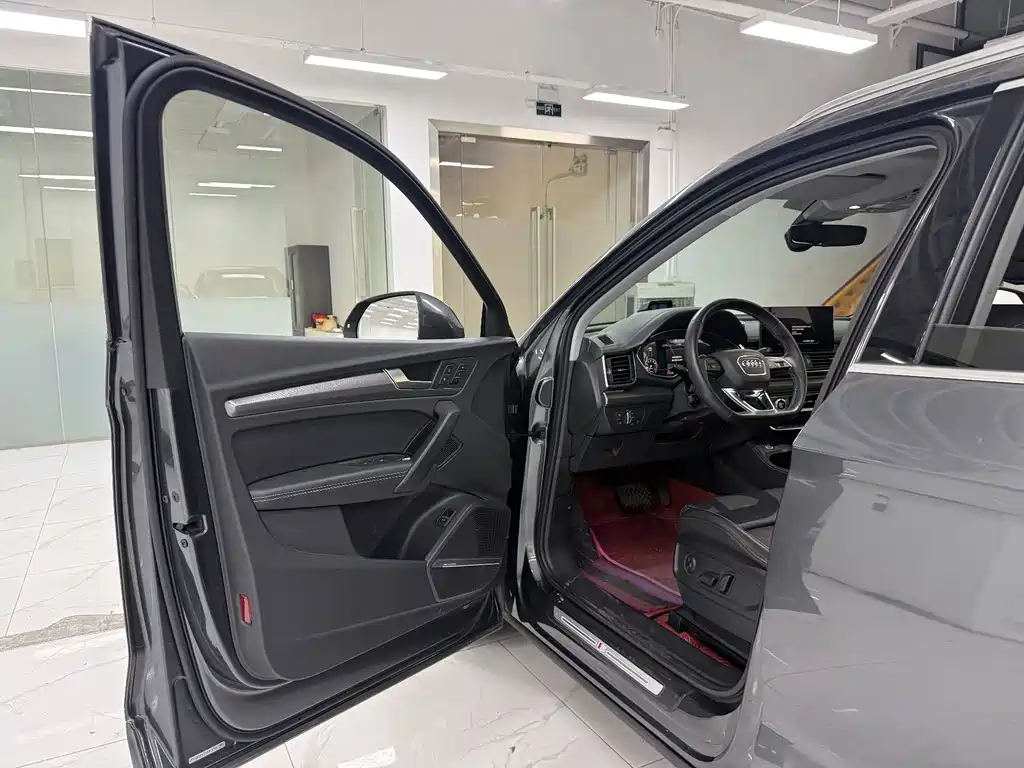 Audi Q5L — миниатюра 8