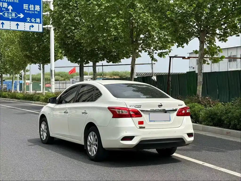 Nissan Sylphy — миниатюра 7