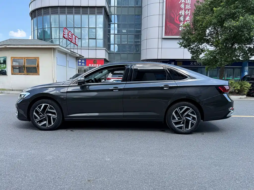 Volkswagen Sagitar — миниатюра 8