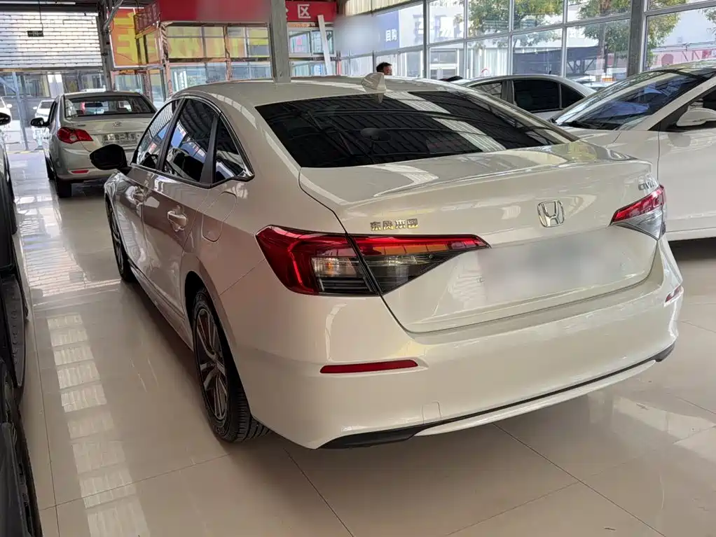 Honda Civic — миниатюра 7