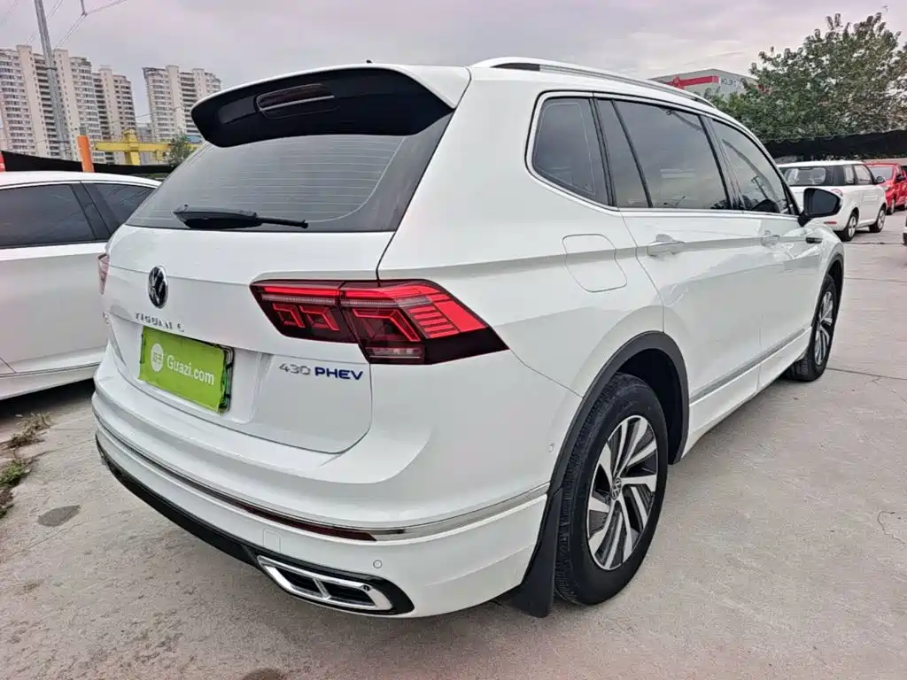 Volkswagen Tiguan L PHEV — миниатюра 7