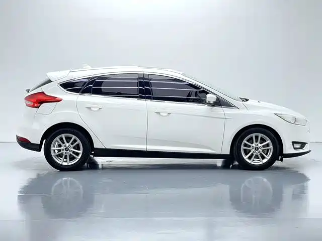 Ford Focus — миниатюра 8