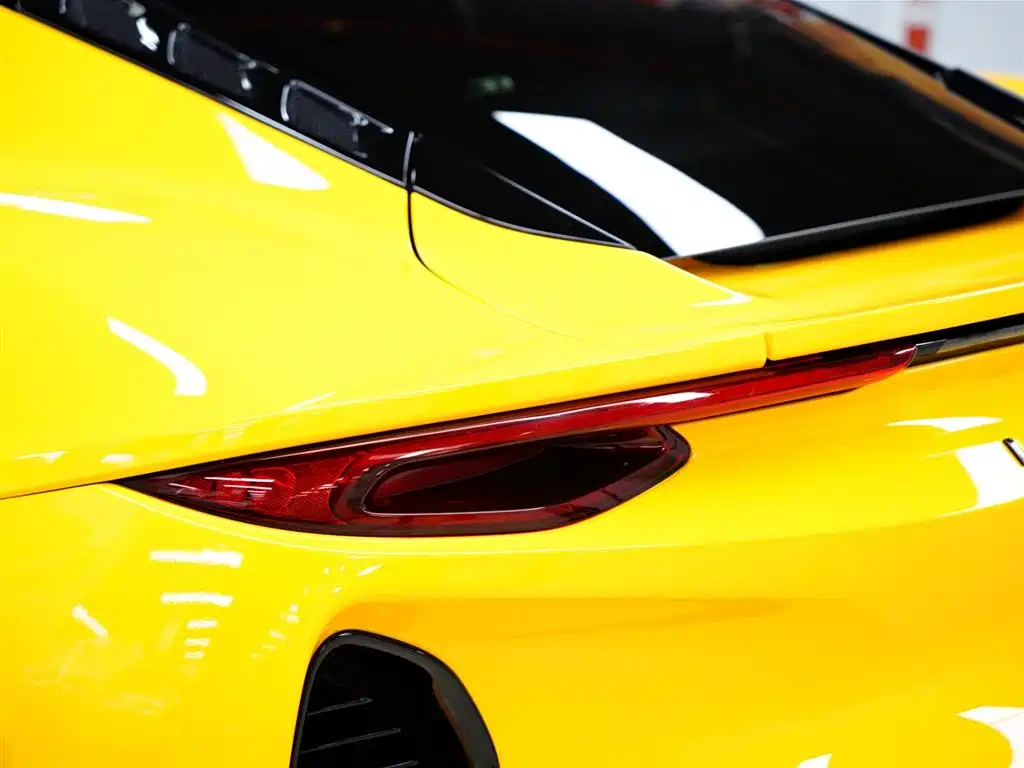 Lotus Emira 2022 3.5T V6 MT First Edition