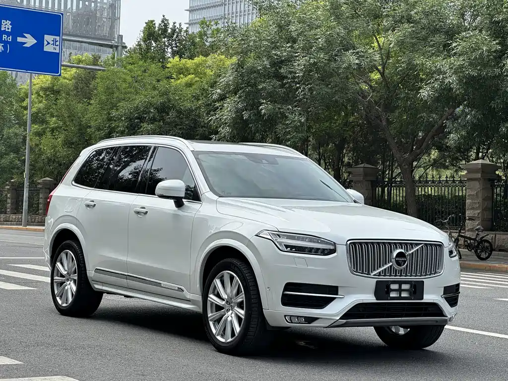 Volvo XC90 2019 T6 7 мест V