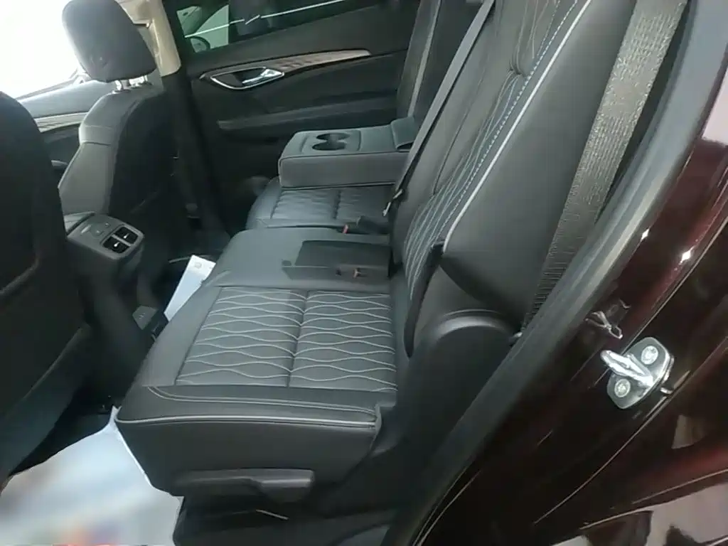 Buick Envision Plus — миниатюра 17