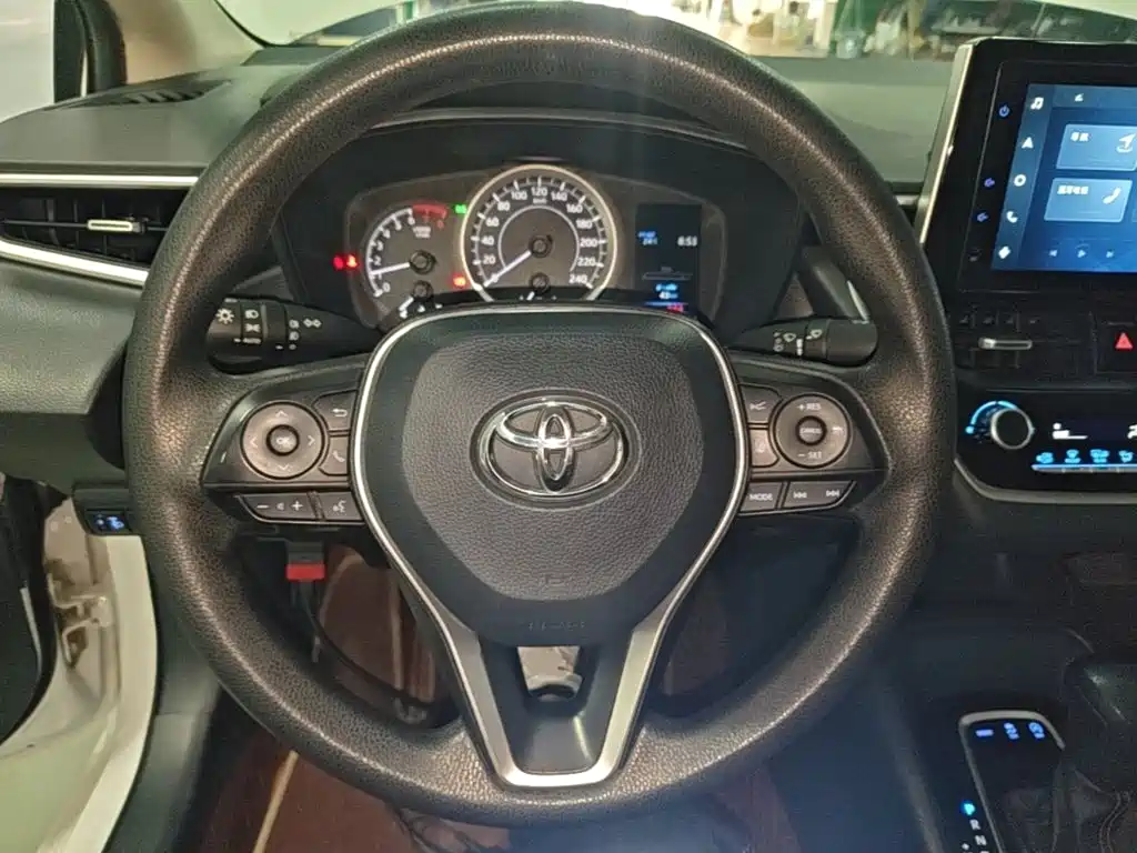 Toyota Corolla — миниатюра 11