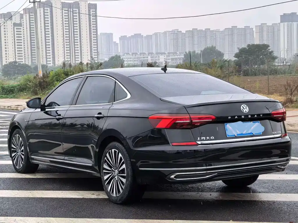 Volkswagen Passat — миниатюра 9