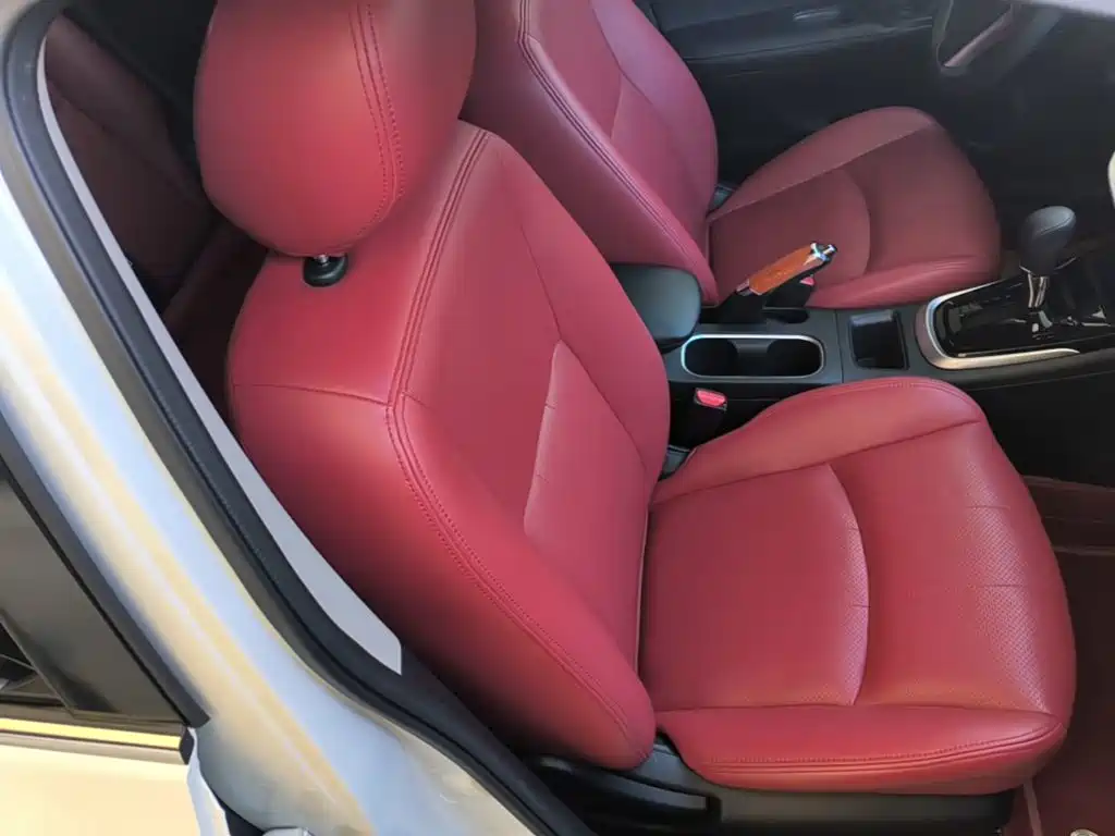Nissan Tiida — миниатюра 25