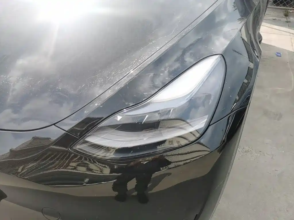 Tesla Model Y — миниатюра 24