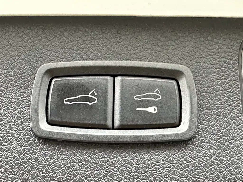Porsche Macan — миниатюра 24