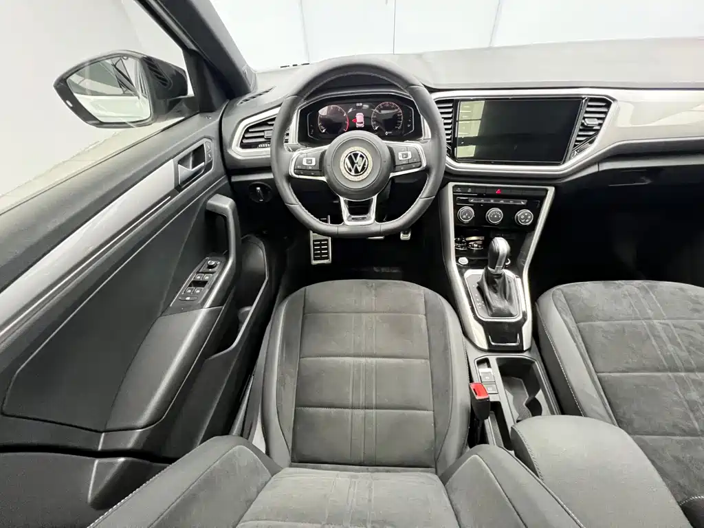 Volkswagen T-Roc — миниатюра 9