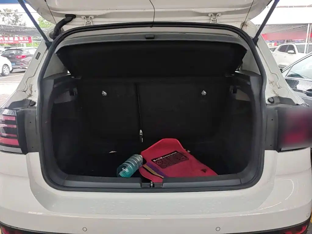 Volkswagen T-Cross — миниатюра 19