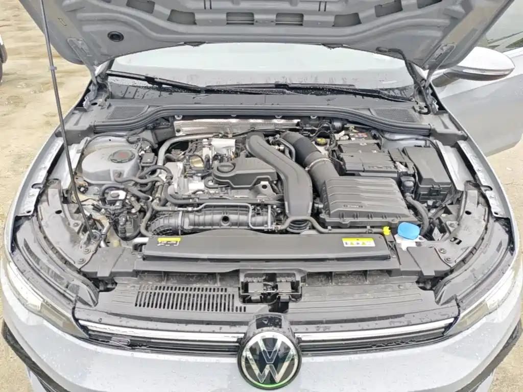 Volkswagen Golf — миниатюра 20