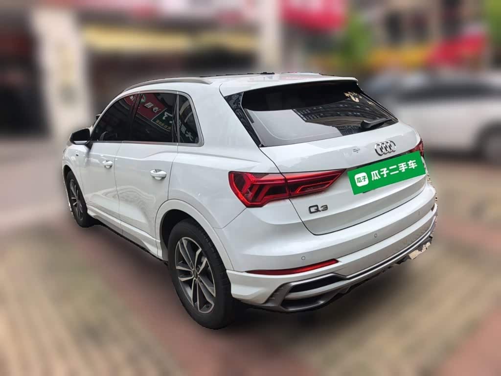 Audi Q3 1.4 л 2023 г. Белый, пробег 26100 км