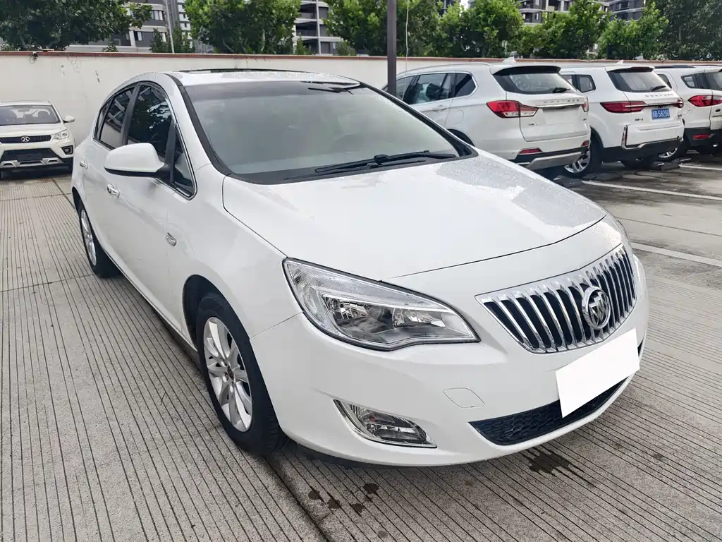 Buick Excelle — миниатюра 3