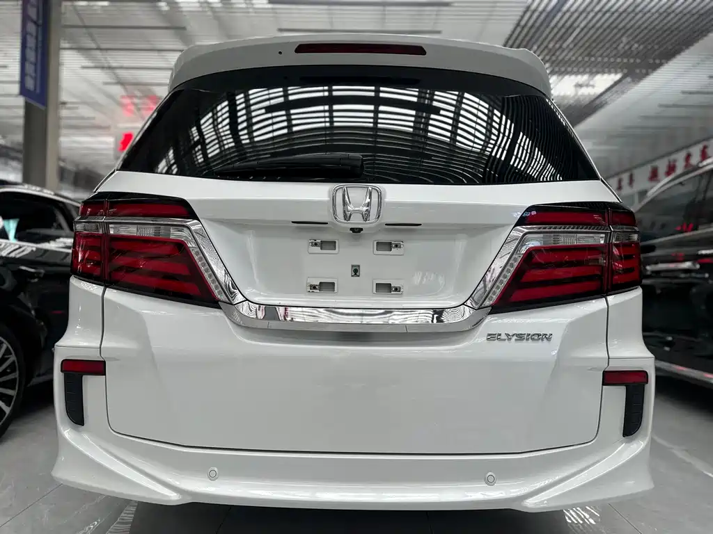 Honda Elysion — миниатюра 16