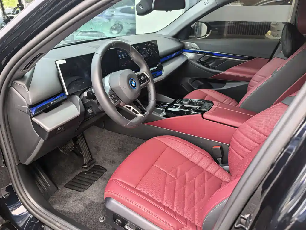 BMW i5 2025 eDrive 40L M Sport