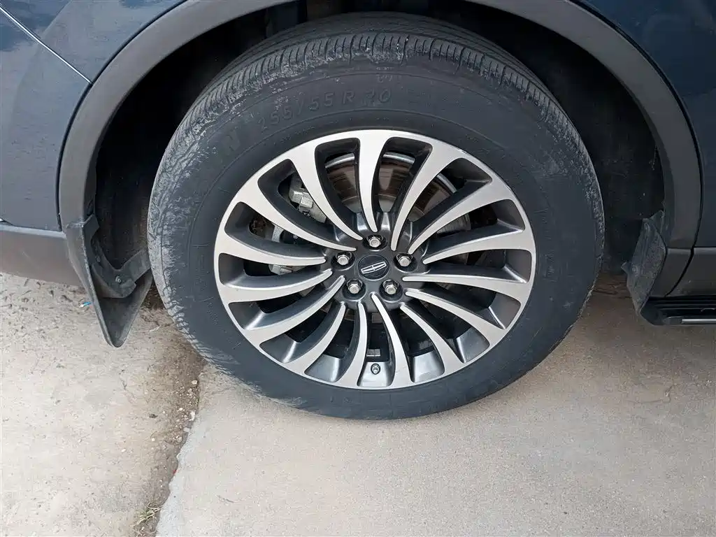 Lincoln Aviator (Import) — миниатюра 30
